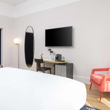 Anglo American Florence, Curio Collection By Hilton