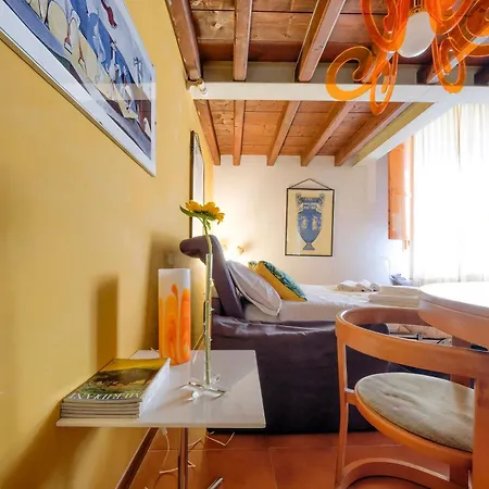 Appartement La Casa Di Dante Alighieri Florence