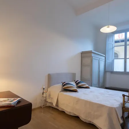 Palazzo Fioravanti In Centro A Apartment