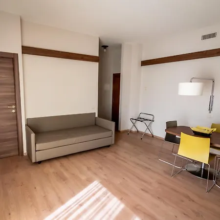 Aparthotel Porta Al Prato 4*