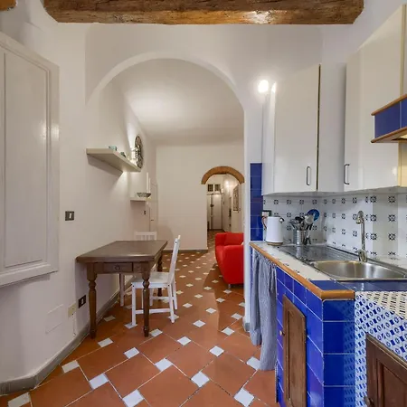 Apartment La Rondinella - Private Terrace
