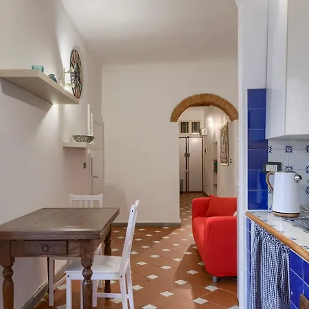 La Rondinella - Private Terrace Apartment *