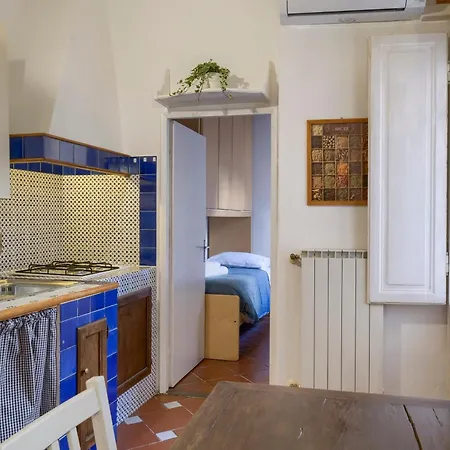 La Rondinella - Private Terrace Apartment *