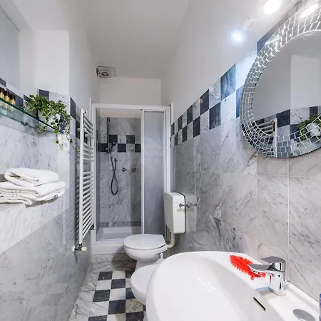 La Rondinella - Private Terrace Apartment Florence