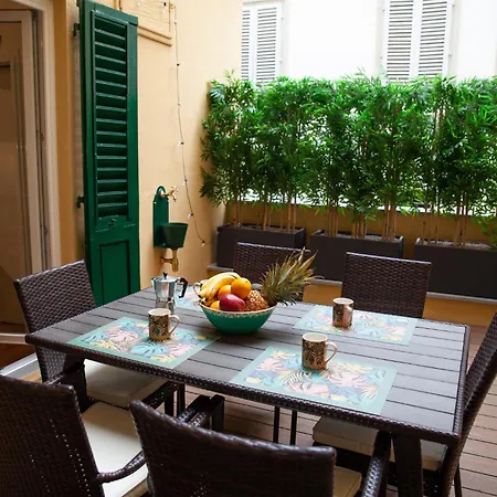 Apartment Florentine Jungle Large Terrace Near The Station