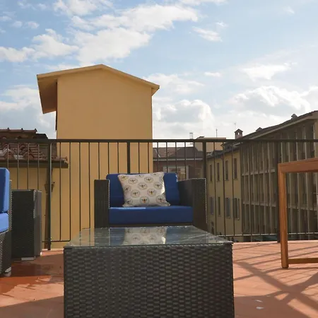 Servi Elegant With Terrace
