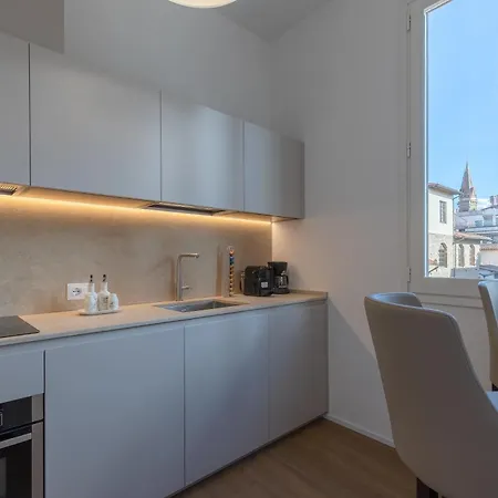 Apartment Dora Penthouse Uffizi View *