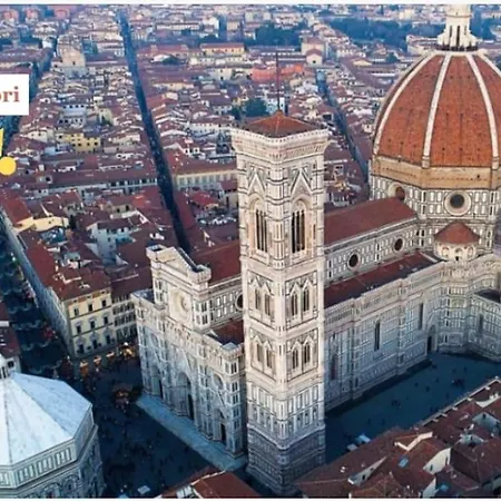 Casa Clori - 4 Posti Letto A Due Passi Dal Duomo Апартаменты *