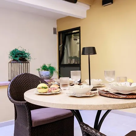Maggio Luxury Apartment *