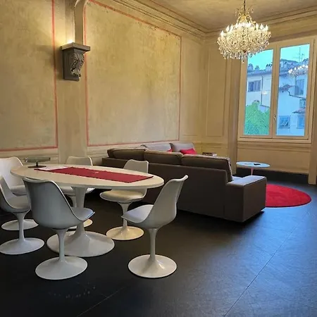 Apartment Next To The Cathedral Duomo Florence