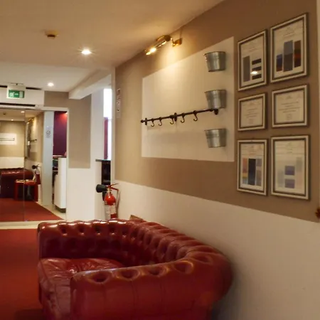 Hotel Cardinal Of - Recommended For Ages 25 To 55