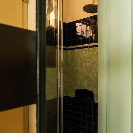 Friendly & Small 1-br With Beautiful Terrace * Florencia