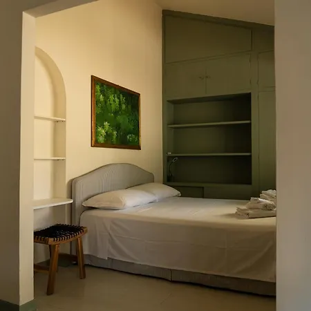 Apartamento Friendly & Small 1-br With Beautiful Terrace *