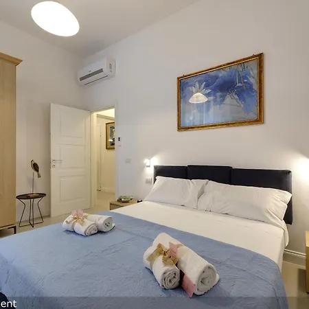 Cavour By Mamo Apartment
