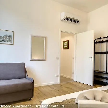 Cavour By Mamo Apartment *
