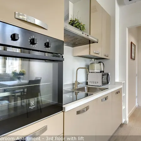 Cavour By Mamo Apartment