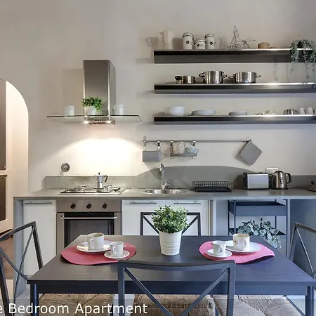 Apartment Calzaiuoli By Mamo Florence
