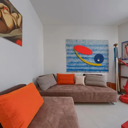 Apartment Con 2 Bagni, Ac E Wifi A Due Passi Dalla Stazione E Dal Centro Storico *