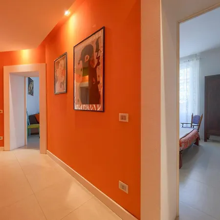Apartment Con 2 Bagni, Ac E Wifi A Due Passi Dalla Stazione E Dal Centro Storico