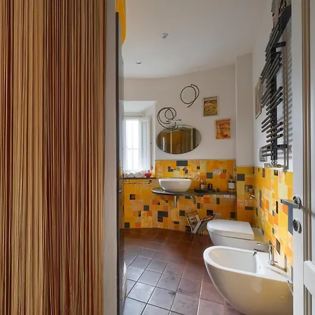 Apartment Con 2 Bagni, Ac E Wifi A Due Passi Dalla Stazione E Dal Centro Storico *