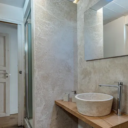 Luxury Apartment