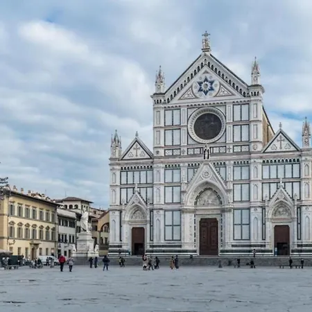 Palazzo Delle Croci * Florencia
