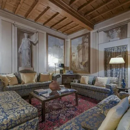 Palazzo Delle Croci * Florencia