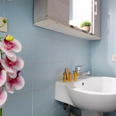 Pitti Sweet Apartment Florence