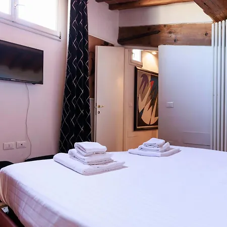Duomo Art House Apartamento *