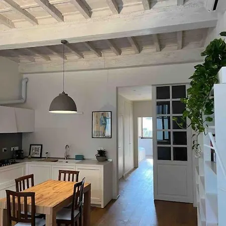 Domus Lucrezia Апартаменты