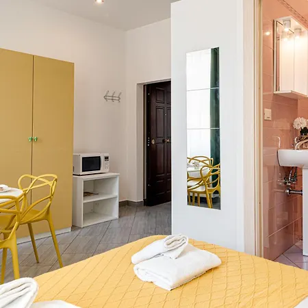 Lilla - Sweet Dreams In Apartment