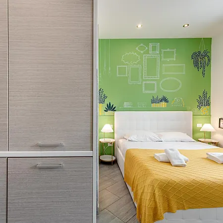 Lilla - Sweet Dreams In Apartment Florence