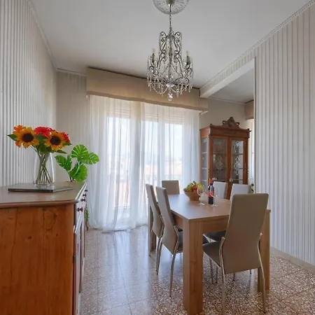 Esclusivo Fiorentino 120mq Netflix, Ac Apartment *