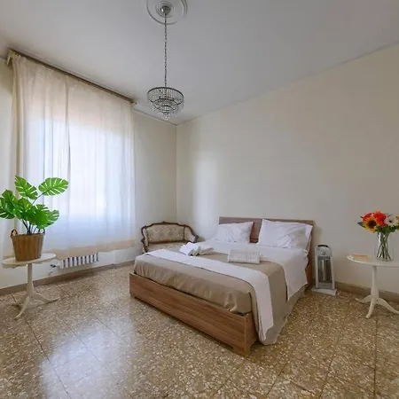 Esclusivo Fiorentino 120mq Netflix, Ac Apartment