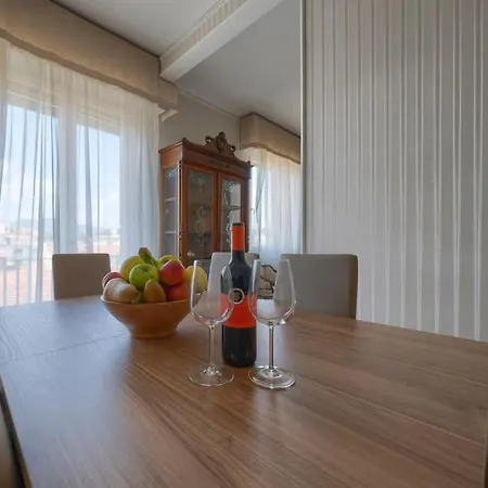 Esclusivo Fiorentino 120mq Netflix, Ac Apartment *