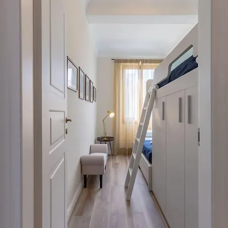 Apartment Oltrarno Family In