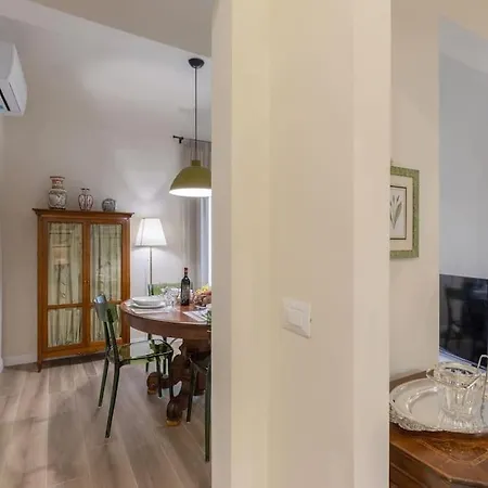Apartment Oltrarno Family In