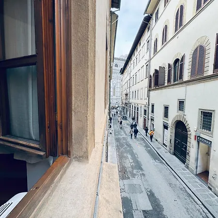 Duomo - Recently Renewed Apartment Florence