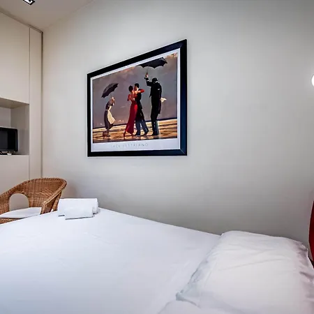 Apartment Yd Servi *