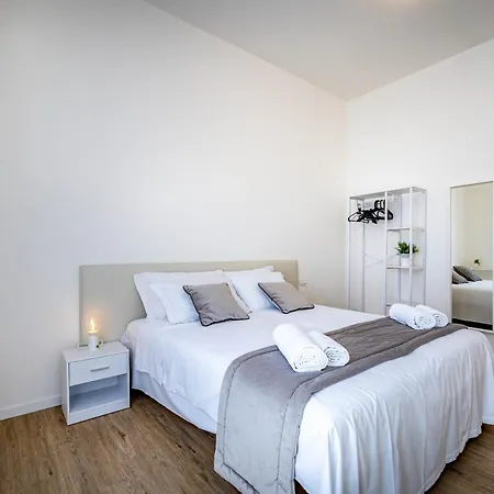 Apartment Yd Aleardi Luminous And Comfy