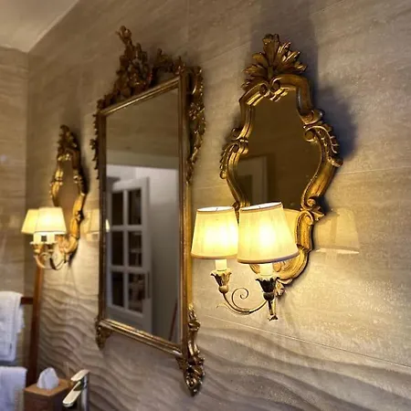 Santa Caterina Palace In Florence-3 Bedroom Apartment