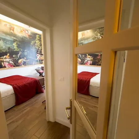 Santa Caterina Palace In Florence-3 Bedroom Florence