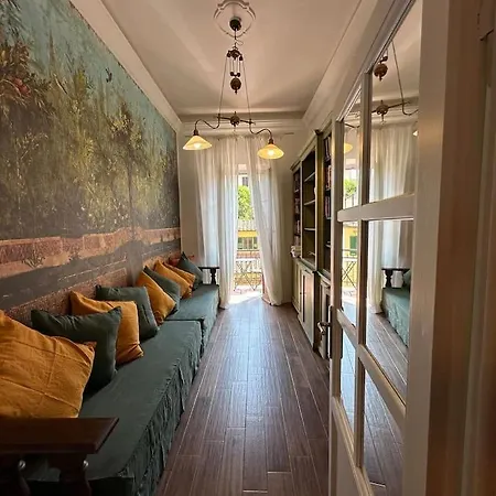 Santa Caterina Palace In Florence-3 Bedroom Apartment