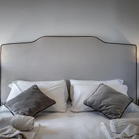 Yd Morgagni Charme Apartment Florenz