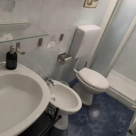 Casa Grazia-near Smn Station Apartment Florence
