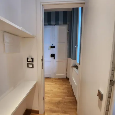Sweetly In Apartment Florence