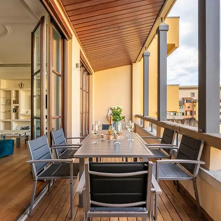 Terrace On Ponte Vecchio -dream View- Φλωρεντία