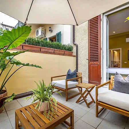 Ungherese Small Luxury 3*