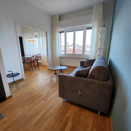 Sweetly In Apartment Florence