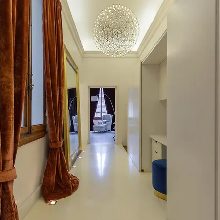 Luxury With Big Terrace In Apart Otel
